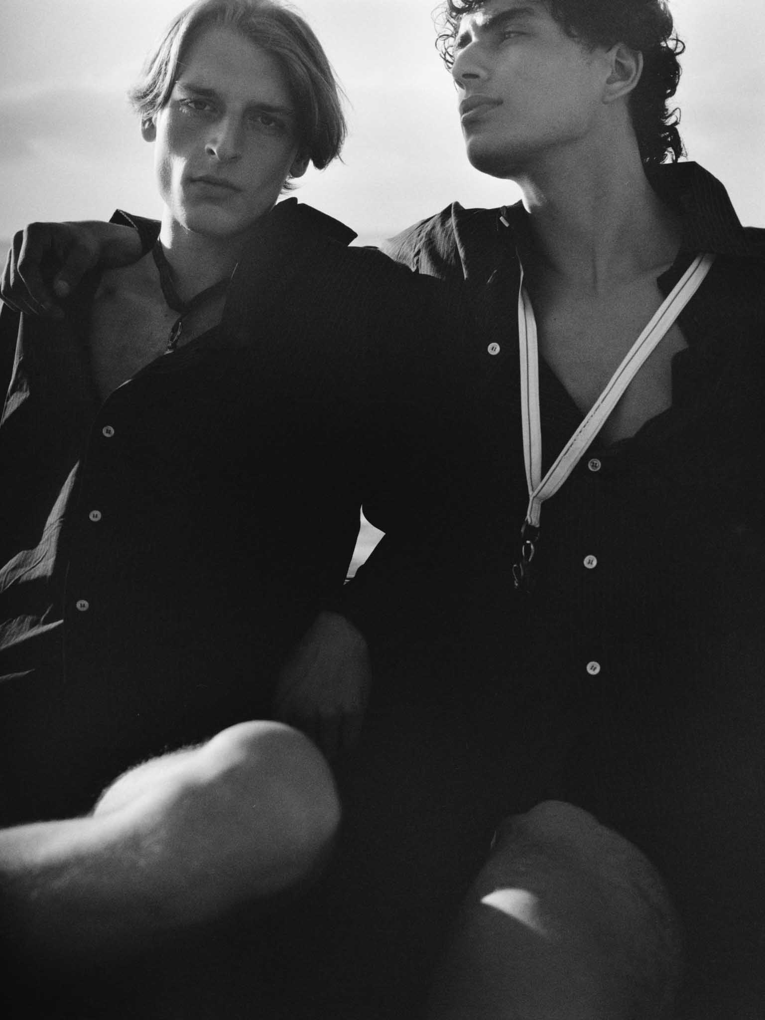 Gildon &emdash; Sixteen Journal