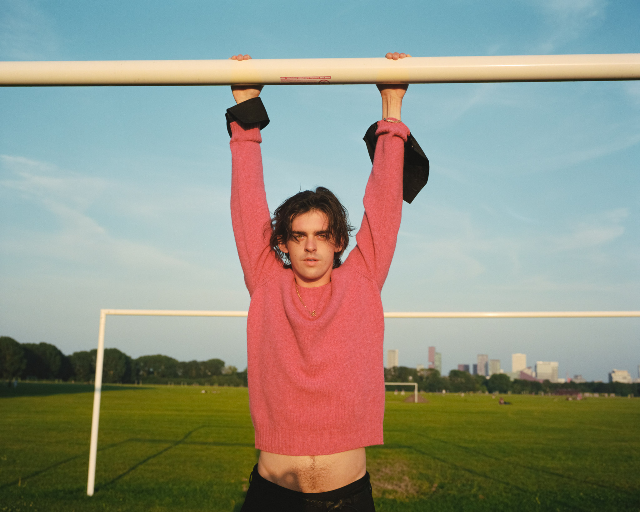 Gildon &emdash; Earl Cave for Replica Man Magazine