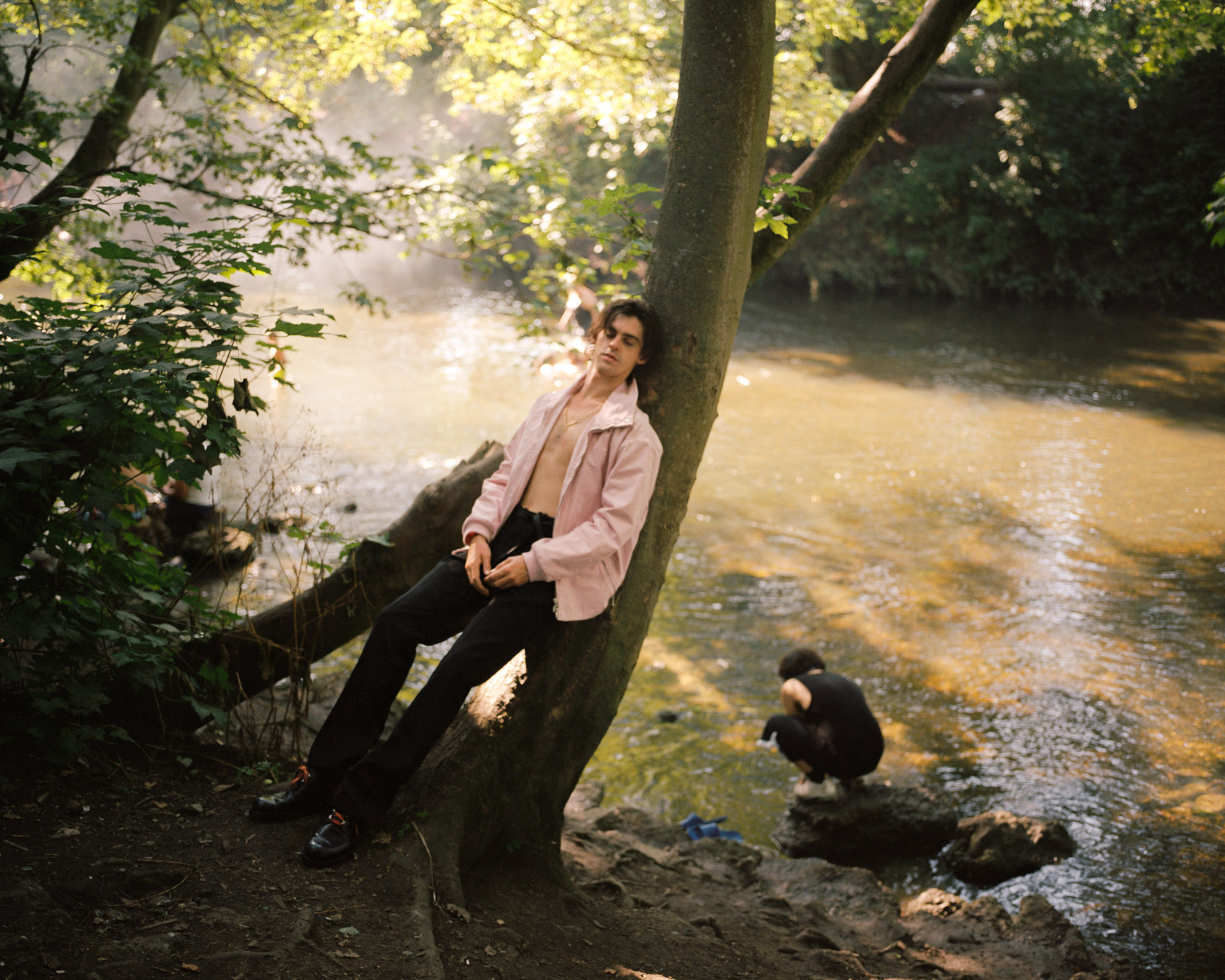 Gildon &emdash; Earl Cave for Replica Man Magazine