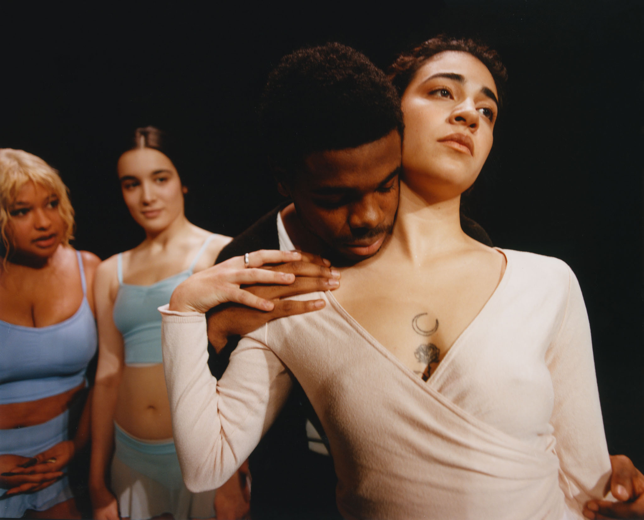 Gildon &emdash; Sixteen Journal / Actors from Conservatoire National Supérieur d’Art Dramatique